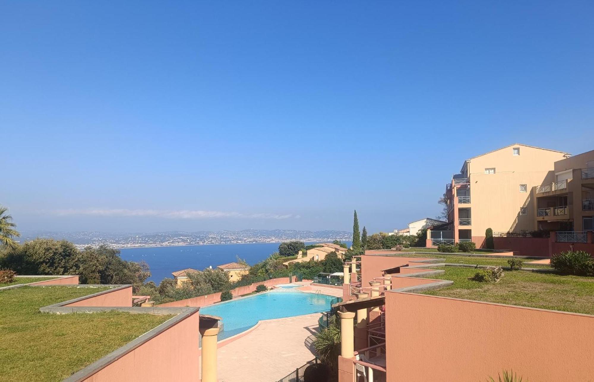 Magnifique Vue Mer Et Piscine - Les Cles De L Esterel Théoule-sur-Mer Esterno foto